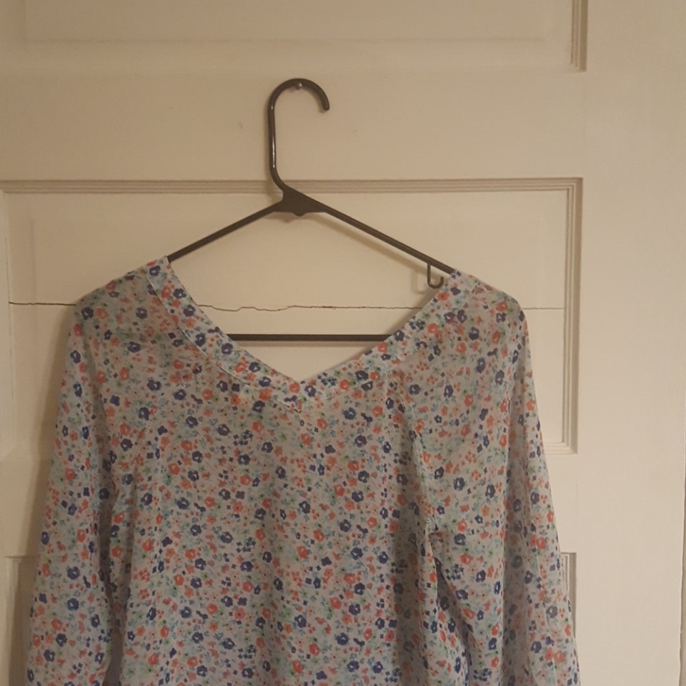 Multi colored blouse - Picture 2 of 3